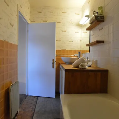 Appartamento Authentic Bright Flat In Le Marais