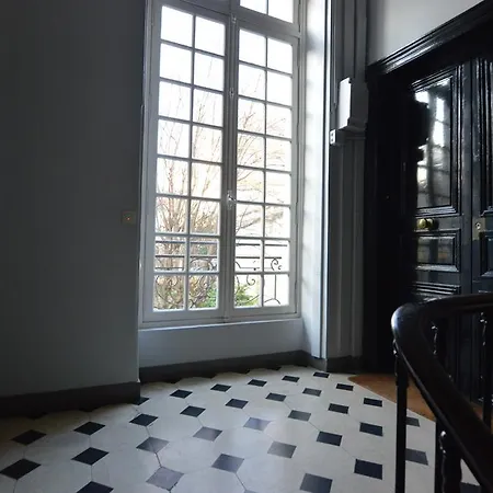 Appartamento Authentic Bright Flat In Le Marais